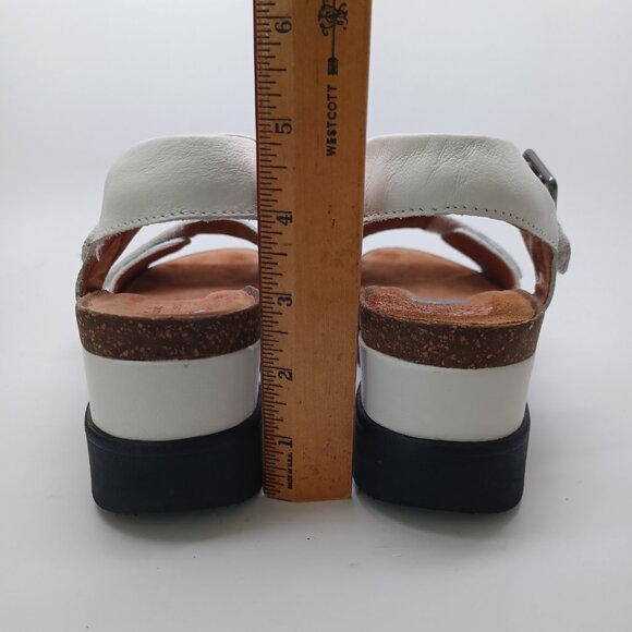 Clarks Unstructured Sandals White Cork Wedge Adjustable Two Strap Womens  7 - Picture 13 of 16